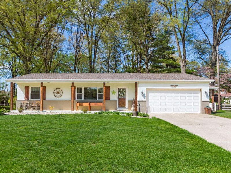 4892 Fairway Oaks Drive, Columbus, OH 43213 Photo 2