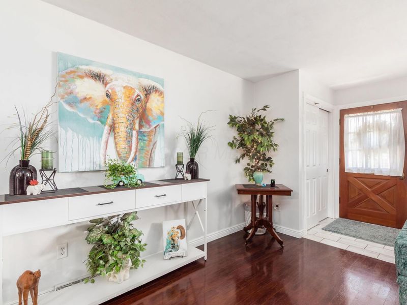 4892 Fairway Oaks Drive, Columbus, OH 43213 Photo 6