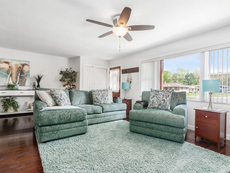 4892 Fairway Oaks Drive, Columbus, OH 43213 Photo 9