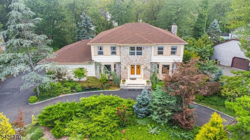 9 Puddingstone Way, Florham Park, NJ 07932 Main Photo