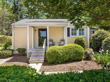 2204 Brewer Street, Raleigh, NC 27608
