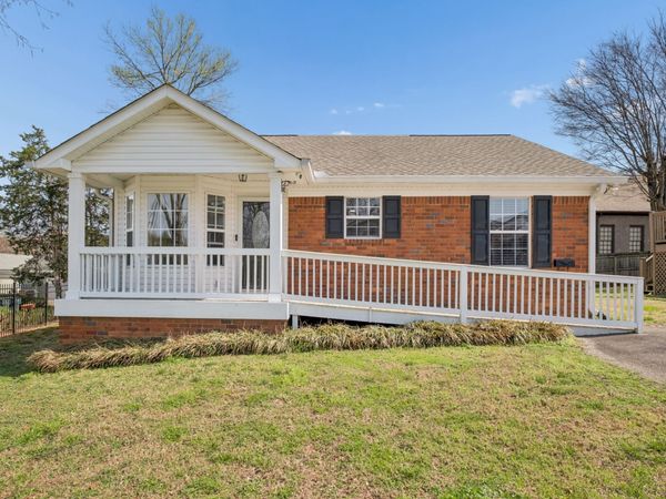 2418C Abbott Martin Rd , Nashville, TN 37215