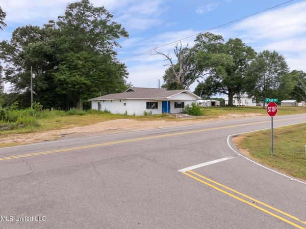 2679 Rocky Branch Road, Sumrall, MS 39482