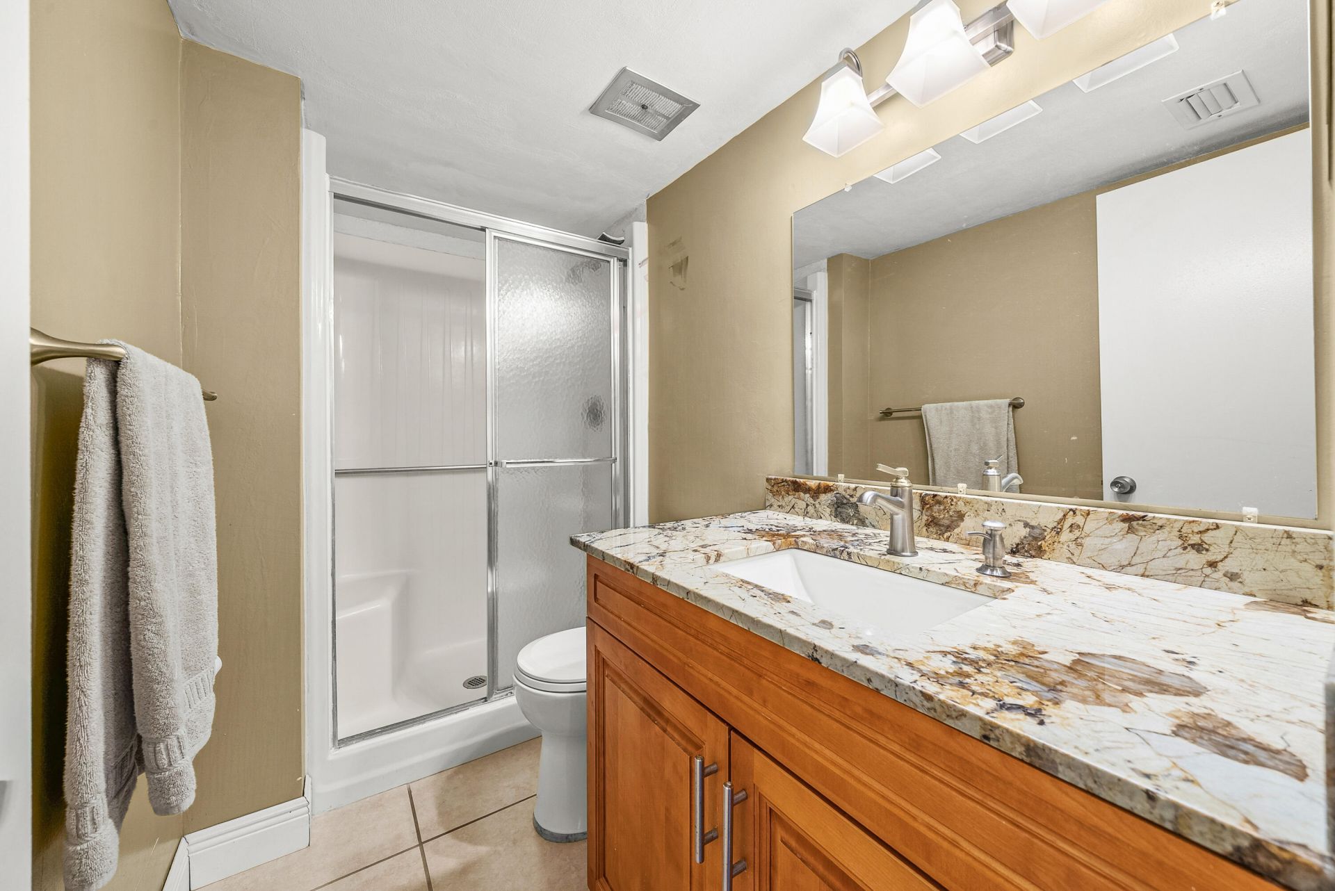 2615 NE 1st Court, Unit 203, Boynton Beach, FL 33435 Photo