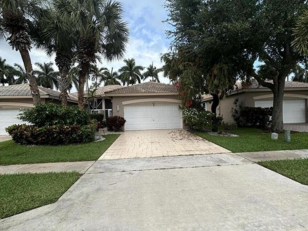 9719 Crescent View Drive S, Boynton Beach, FL 33437