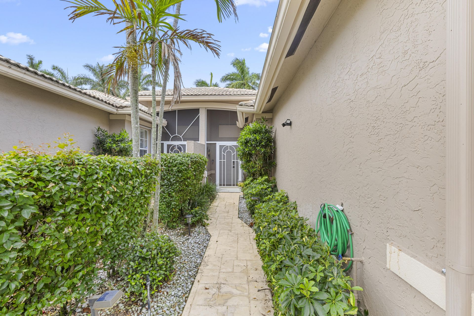 9719 Crescent View Drive S, Boynton Beach, FL 33437 Photo