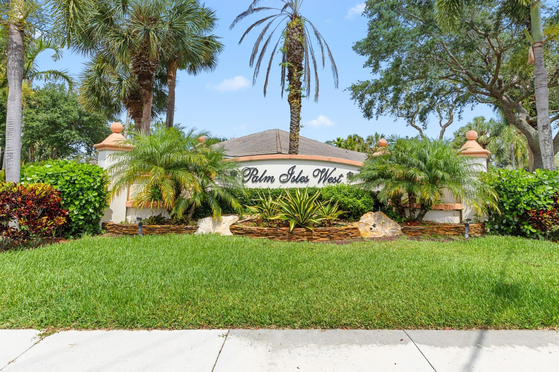 9719 Crescent View Drive S, Boynton Beach, FL 33437 Photo