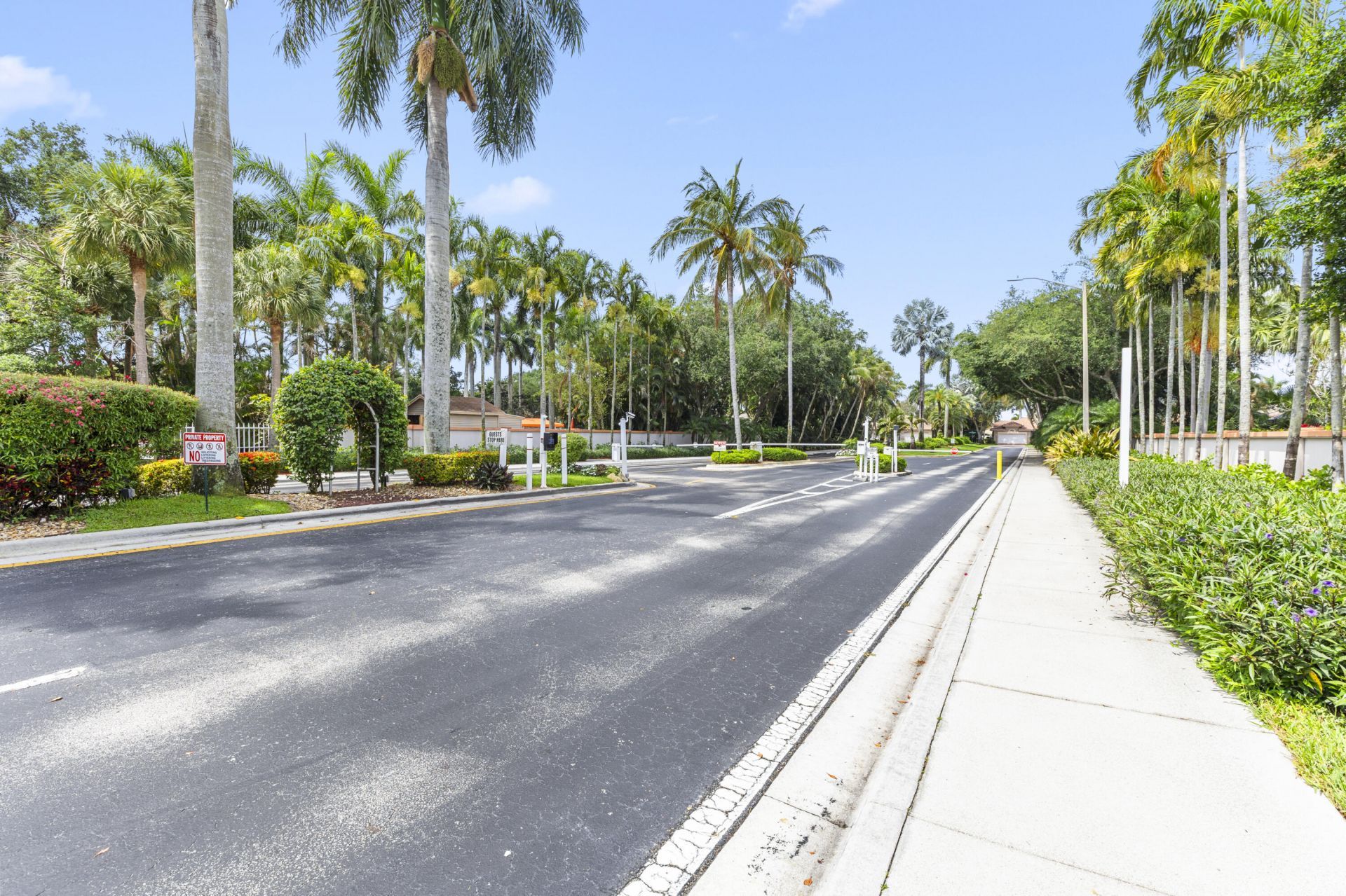 9719 Crescent View Drive S, Boynton Beach, FL 33437 Photo