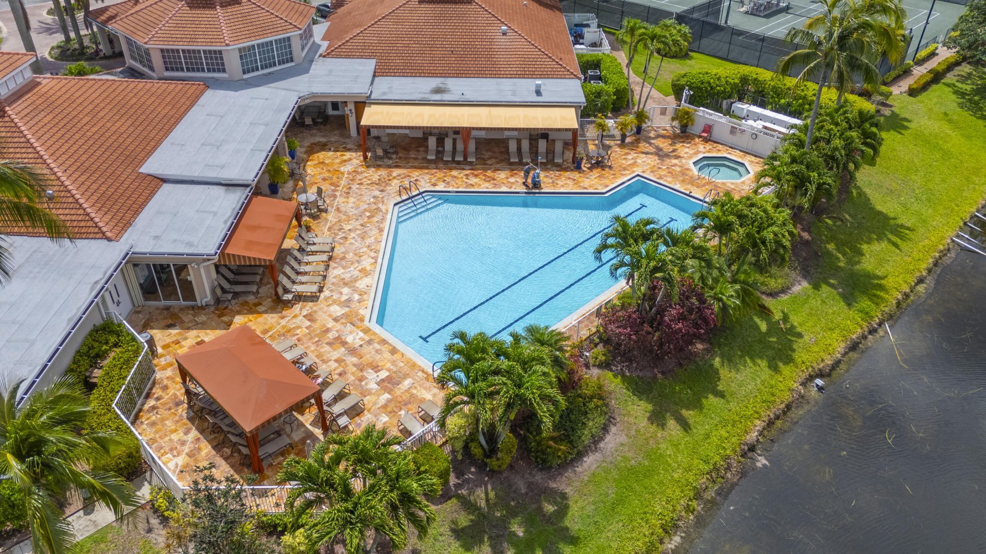 9719 Crescent View Drive S, Boynton Beach, FL 33437 Photo
