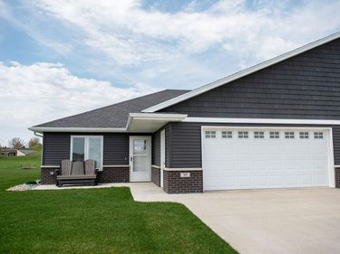 99 Brittany Way SE, Grand Meadow, MN 55936