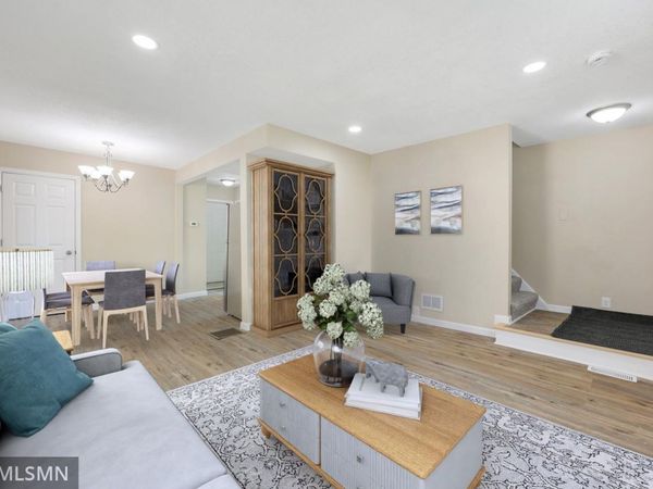 853 Conway Street, Saint Paul, MN 55106