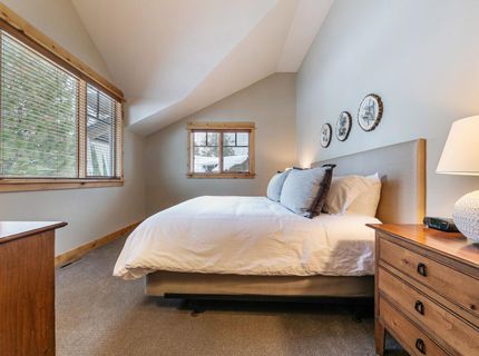 12229 Lookout Loop, Truckee, CA 96161 Photo