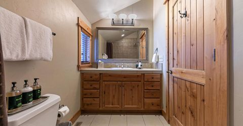 12229 Lookout Loop, Truckee, CA 96161 Photo