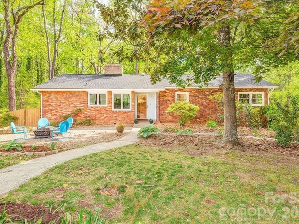 32 Pinehurst Road, Asheville, NC 28805