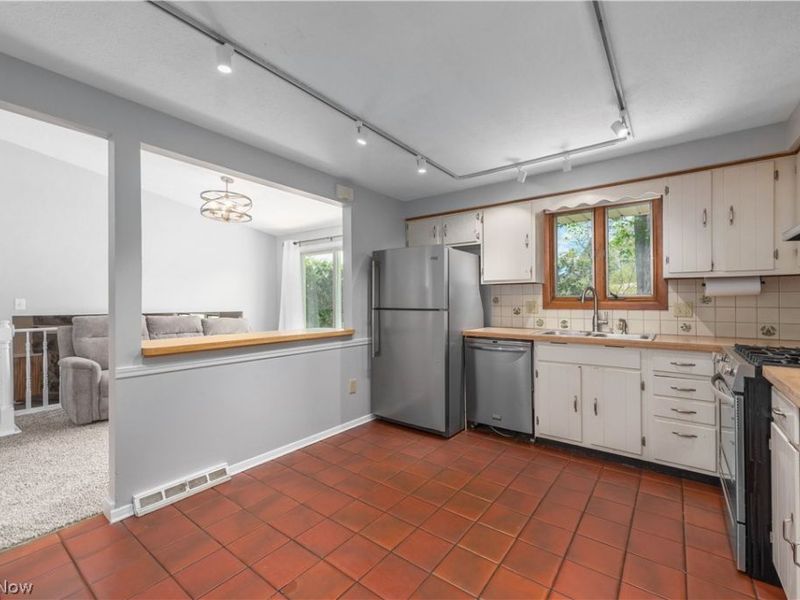 6974 Wil Lou Lane , North Ridgeville, OH 44039 Photo 12