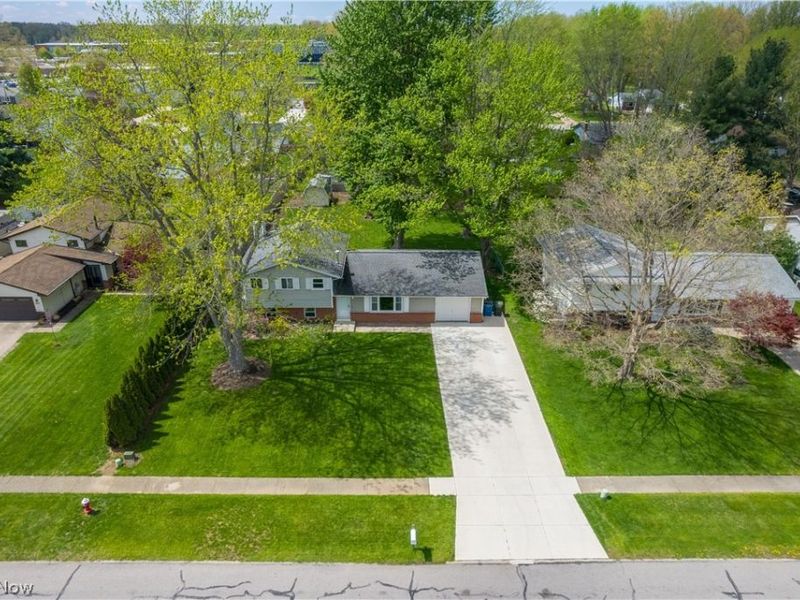 6974 Wil Lou Lane , North Ridgeville, OH 44039 Photo 2