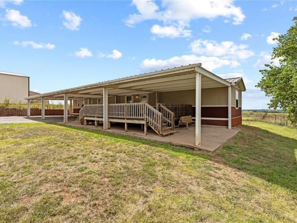 23984 E 1013 Road, Weatherford, OK 73096