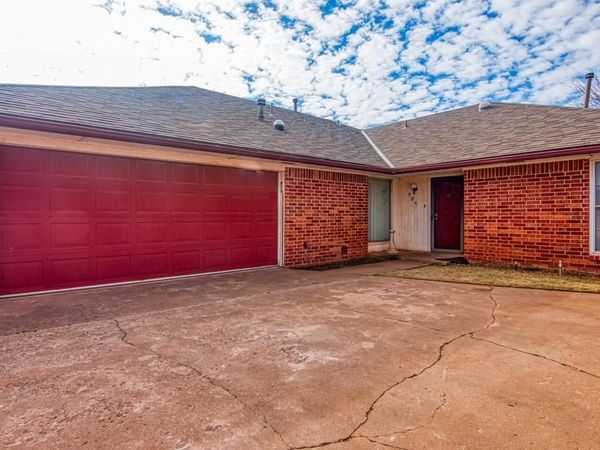 904 S 13th Street, Kingfisher, OK 73750