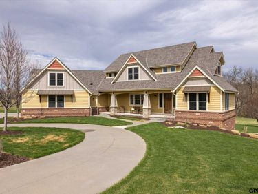 10208 Cottonwood Creek Boulevard, Blair, NE 68008