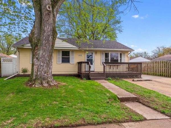 East Moline, IL 61244