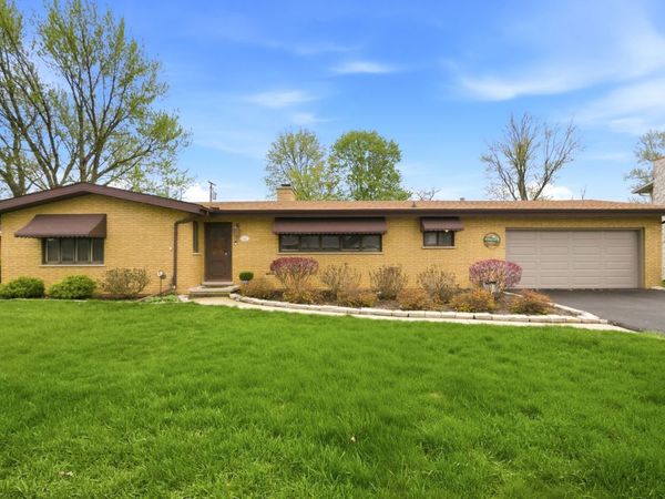 422 Miller Street , Beecher, IL 60401