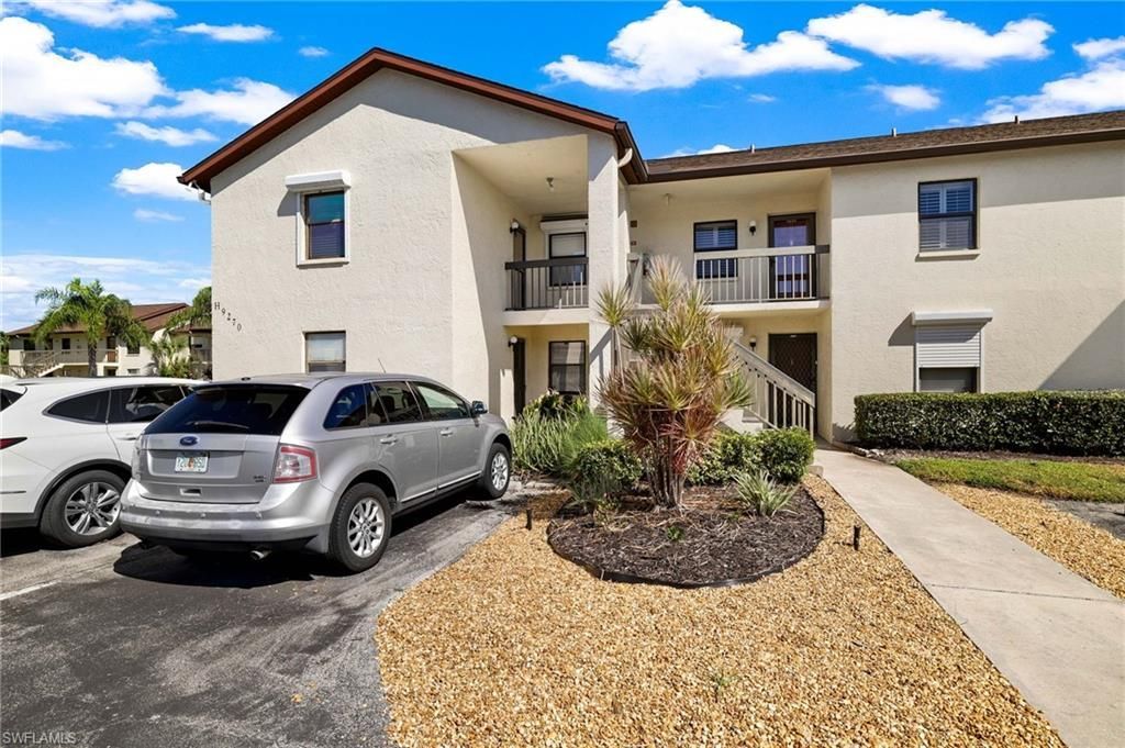 9270 Lake Park Dr, Unit 101, Fort Myers, FL 33919 Photo