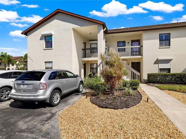 9270 Lake Park DR, Unit 101, FORT MYERS, FL 33919