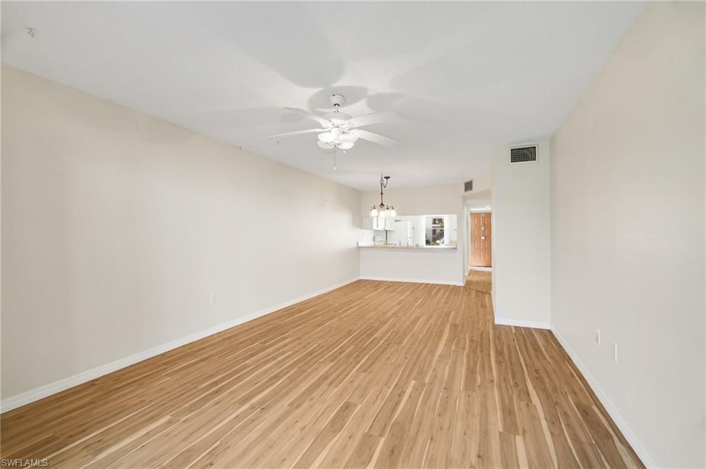 9270 Lake Park Dr, Unit 101, Fort Myers, FL 33919 Photo