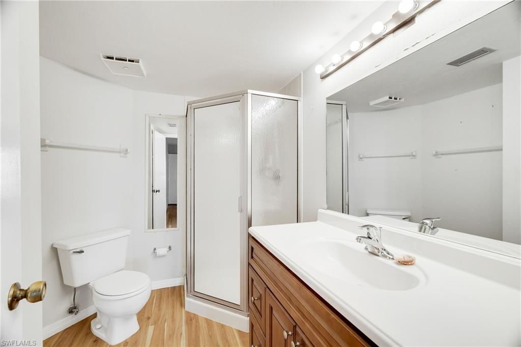 9270 Lake Park Dr, Unit 101, Fort Myers, FL 33919 Photo