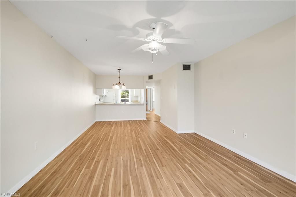 9270 Lake Park Dr, Unit 101, Fort Myers, FL 33919 Photo