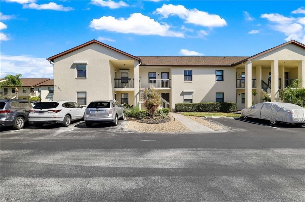 9270 Lake Park Dr, Unit 101, Fort Myers, FL 33919 Photo