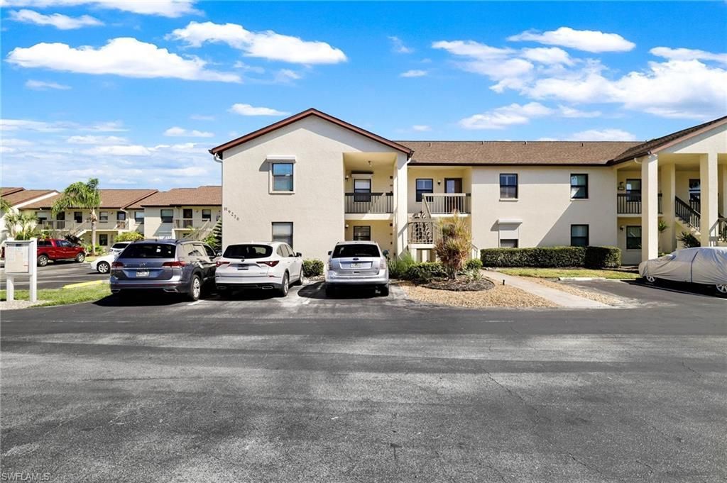 9270 Lake Park Dr, Unit 101, Fort Myers, FL 33919 Photo