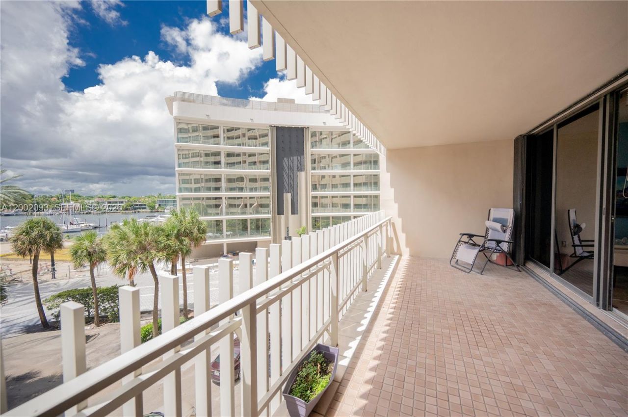 3 Grove Isle Dr , Unit C308, Miami, FL 33133 Photo