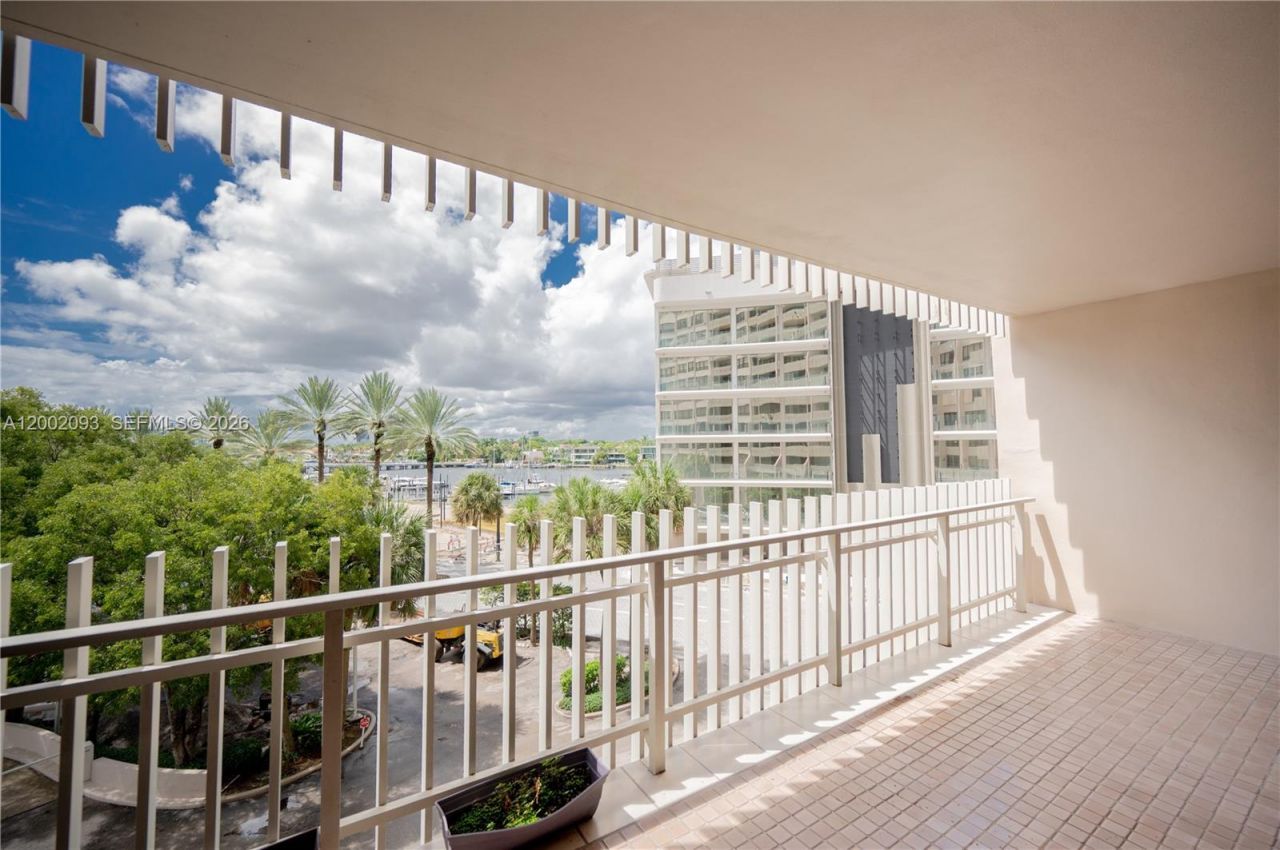 3 Grove Isle Dr , Unit C308, Miami, FL 33133 Photo