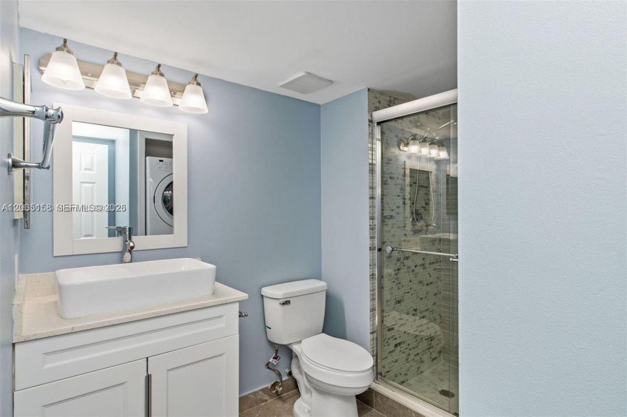 390 Racquet Club Rd , Unit 202, Weston, FL 33326 Photo