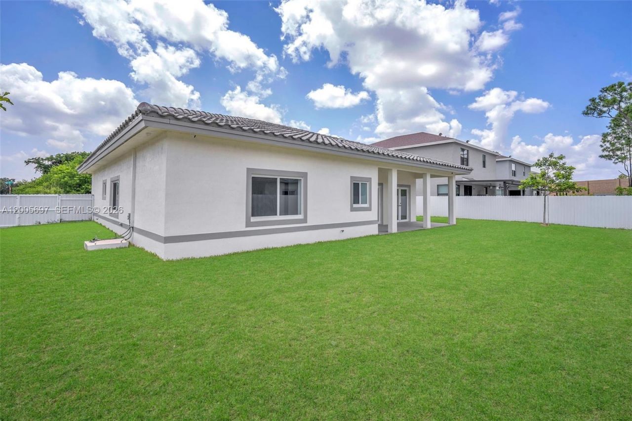 12901 SW 265th St , Homestead, FL 33032 Photo