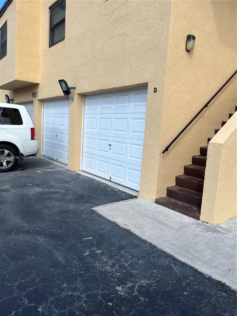 6661 SW 137th Ct , Unit 8D, Miami, FL 33183 Photo
