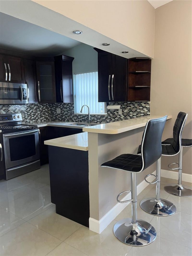 6661 SW 137th Ct , Unit 8D, Miami, FL 33183 Photo