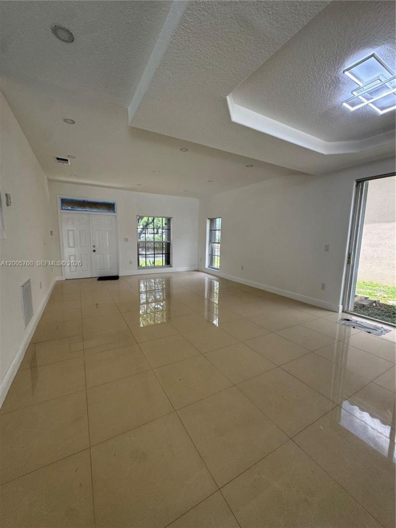 15071 SW 136th Pl , Unit 15071, Miami, FL 33186 Photo