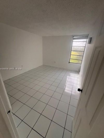 8870 Fontainebleau Blvd, Unit 307, Miami, FL 33172 Photo