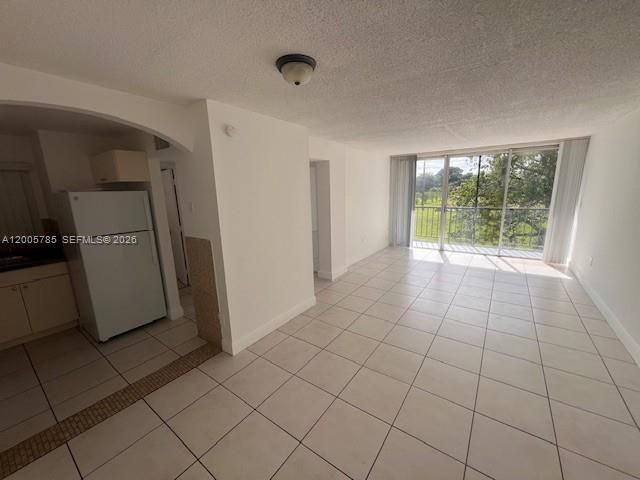 8870 Fontainebleau Blvd, Unit 307, Miami, FL 33172 Photo