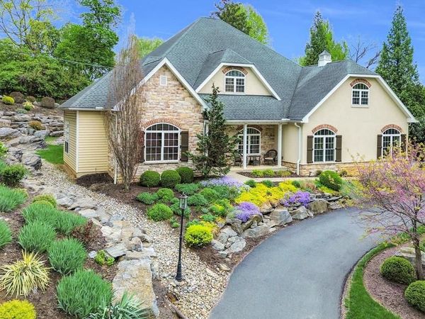 80 MUSEUM ROAD, SHILLINGTON, PA 19607