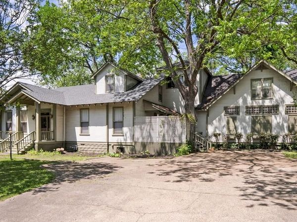 197 West, Batesville, MS 38606