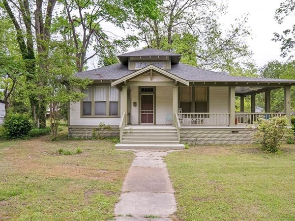 197 West, Batesville, MS 38606