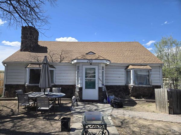 260 Buena Vista St, Twin Falls, ID 83301