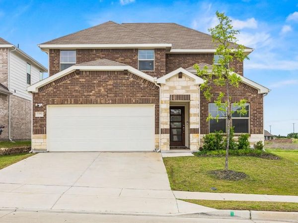2275 Cliff Springs Drive, Forney, TX 75126