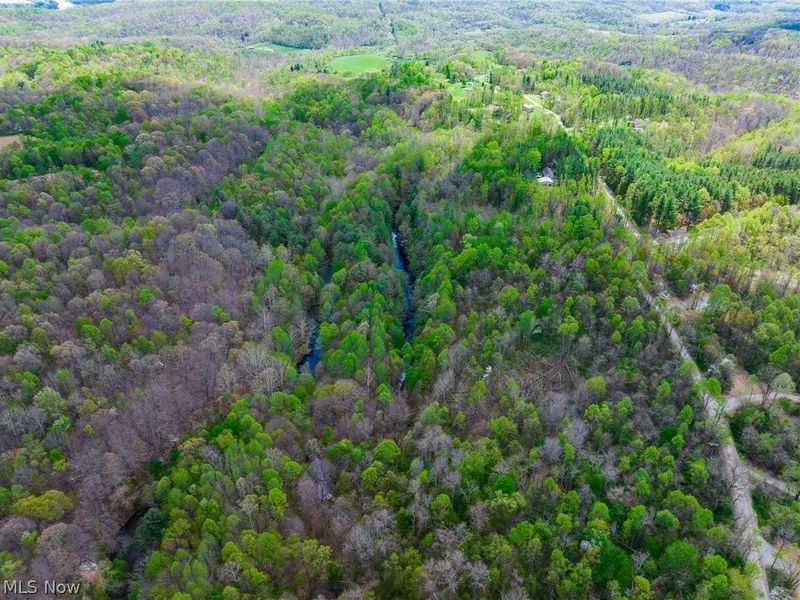 Dennis Road , Zanesville, OH 43701 Photo 3