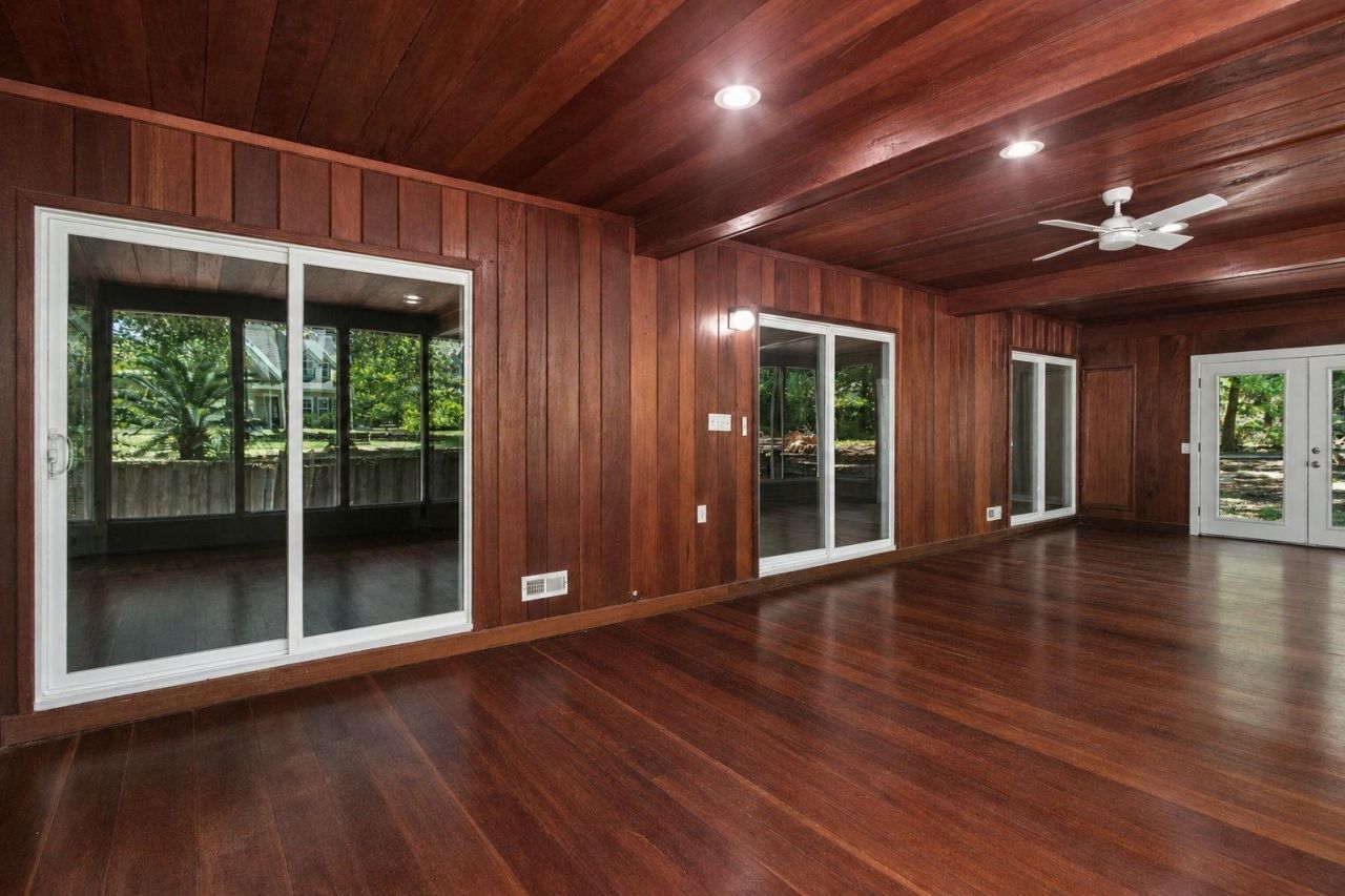 106 Weston Rd. Photo 12