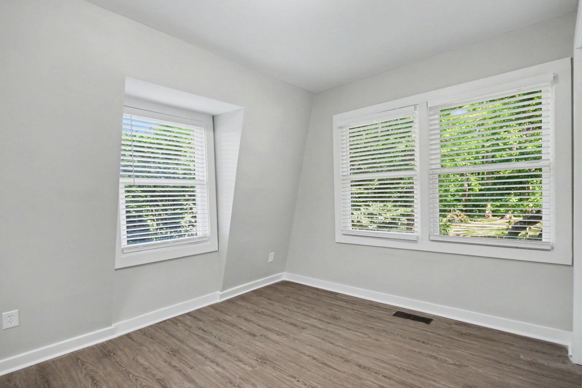 106 Weston Rd. Photo 37