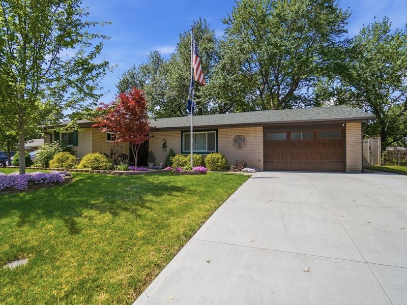 106 Sharon Drive, Piqua, OH 45356 Photo 2